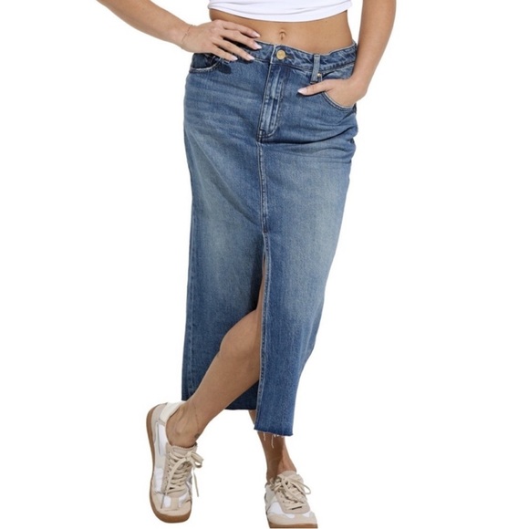 Kut from the Kloth Dresses & Skirts - Like new - KUT From The KLOTH ‘Jen’ Denim Skirt